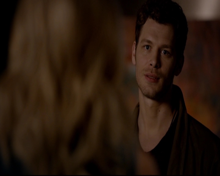 VampireDiariesWorld-dot-nl_TheOriginals_3x01ForTheMillemnium0334.jpg