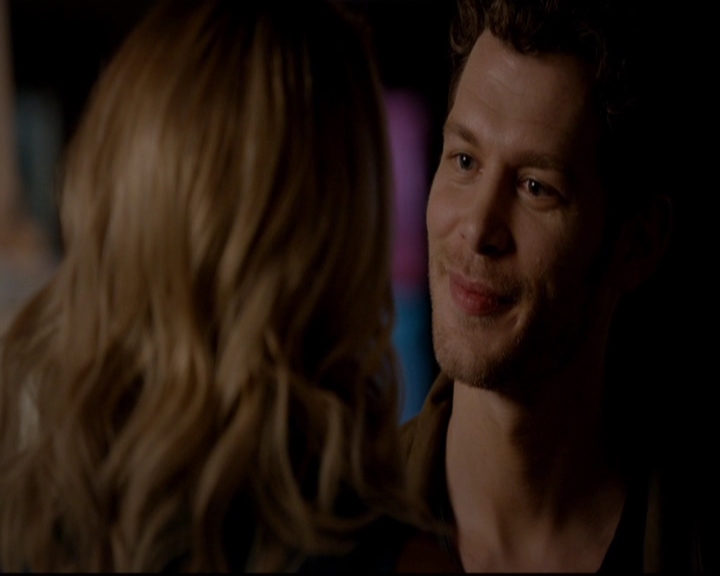 VampireDiariesWorld-dot-nl_TheOriginals_3x01ForTheMillemnium0344.jpg