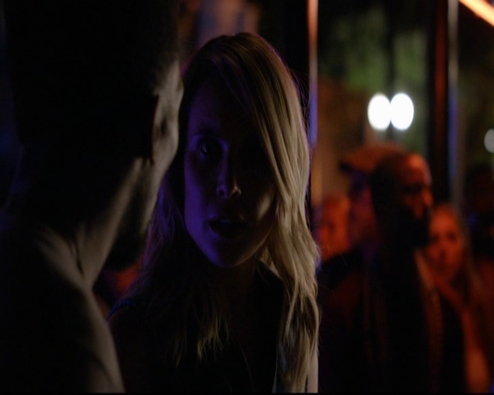 VampireDiariesWorld-dot-nl_TheOriginals_3x01ForTheMillemnium0425.jpg