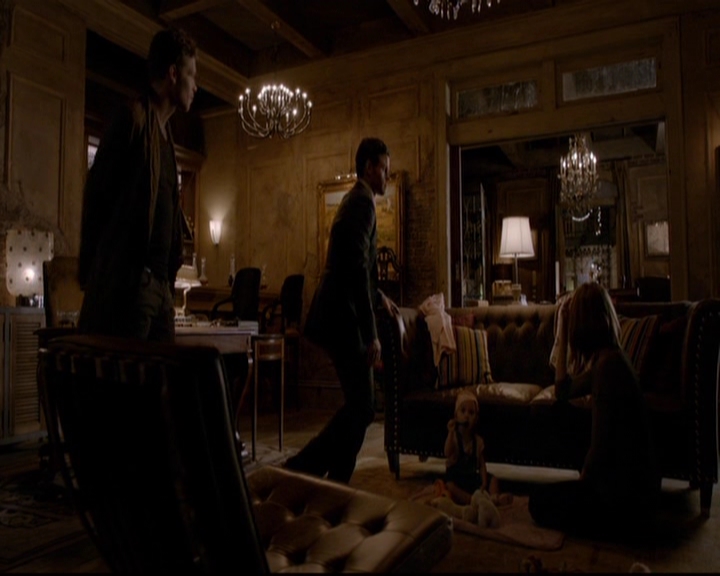 VampireDiariesWorld-dot-nl_TheOriginals_3x01ForTheMillemnium0472.jpg