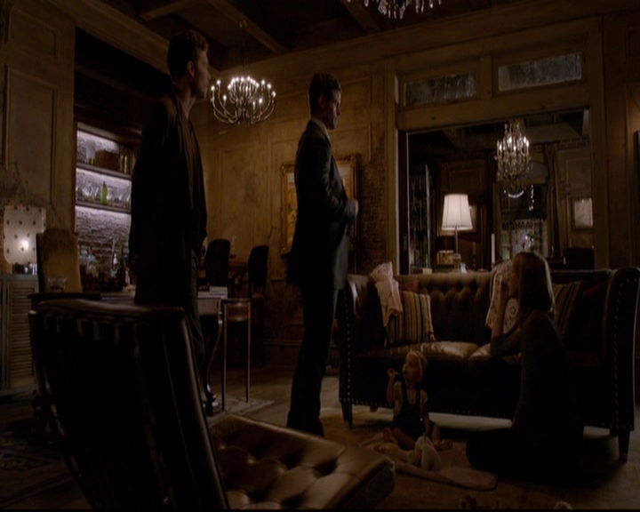 VampireDiariesWorld-dot-nl_TheOriginals_3x01ForTheMillemnium0473.jpg