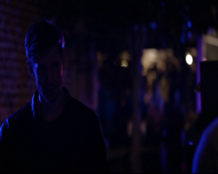 VampireDiariesWorld-dot-nl_TheOriginals_3x01ForTheMillemnium0709.jpg