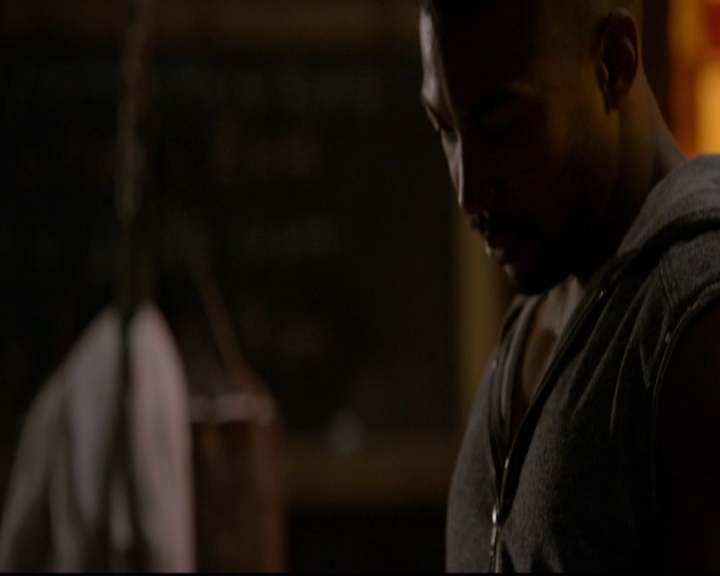 VampireDiariesWorld-dot-nl_TheOriginals_3x01ForTheMillemnium0785.jpg