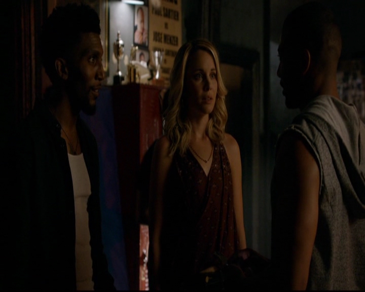 VampireDiariesWorld-dot-nl_TheOriginals_3x01ForTheMillemnium0798.jpg