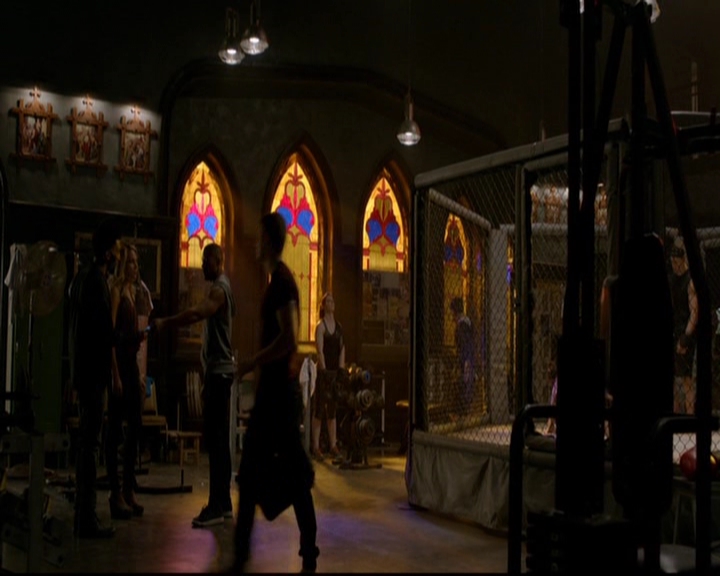 VampireDiariesWorld-dot-nl_TheOriginals_3x01ForTheMillemnium0800.jpg