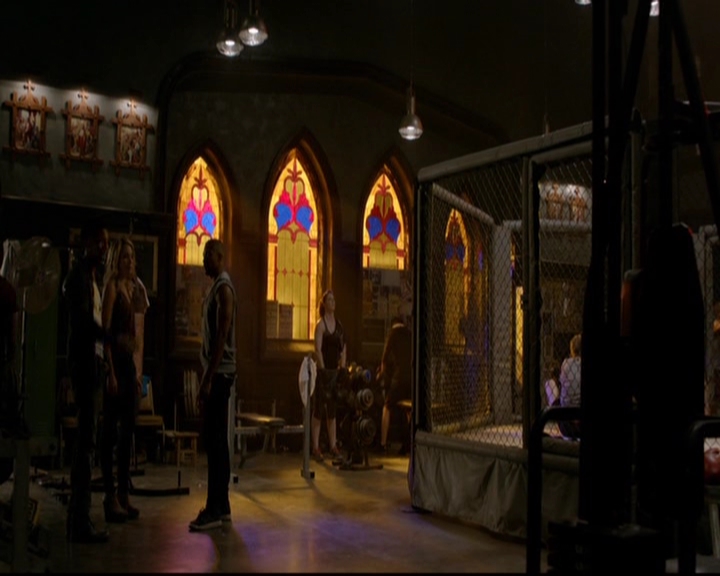 VampireDiariesWorld-dot-nl_TheOriginals_3x01ForTheMillemnium0802.jpg