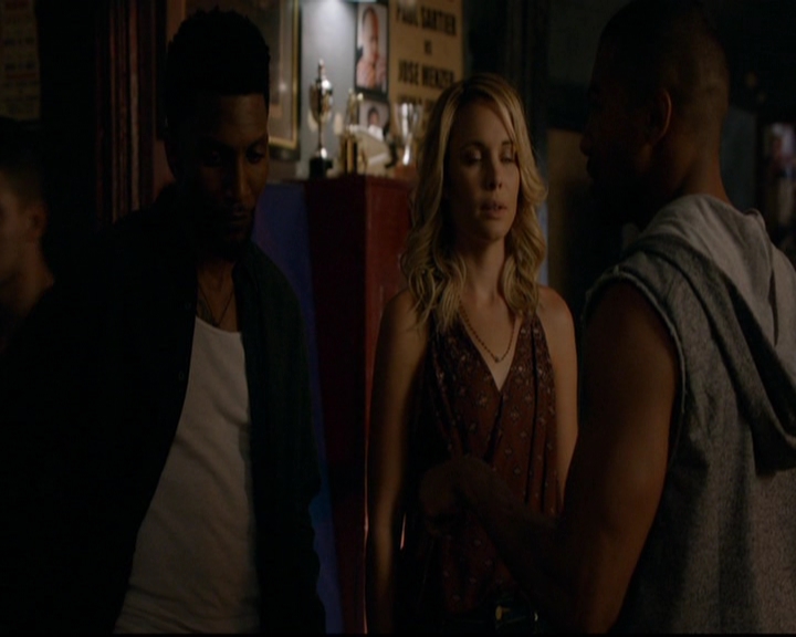 VampireDiariesWorld-dot-nl_TheOriginals_3x01ForTheMillemnium0807.jpg