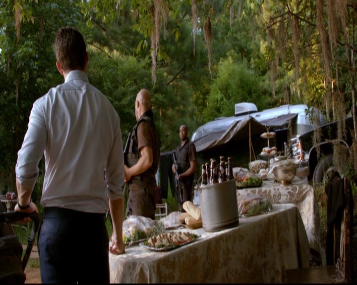 VampireDiariesWorld-dot-nl_TheOriginals_3x01ForTheMillemnium0932.jpg