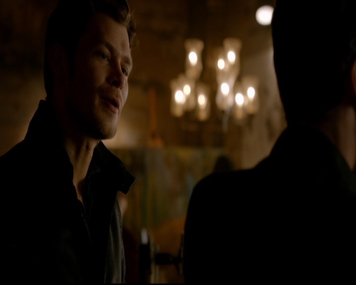 VampireDiariesWorld-dot-nl_TheOriginals_3x01ForTheMillemnium1205.jpg