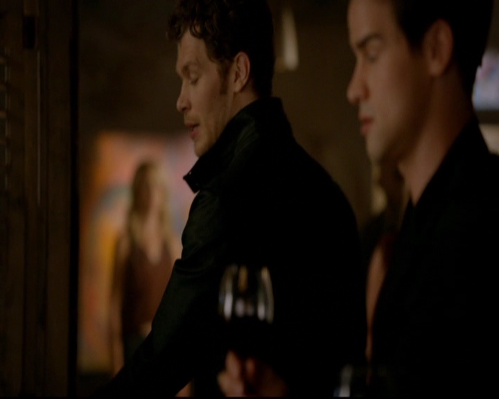 VampireDiariesWorld-dot-nl_TheOriginals_3x01ForTheMillemnium1227.jpg