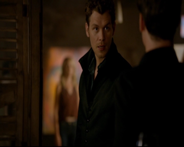 VampireDiariesWorld-dot-nl_TheOriginals_3x01ForTheMillemnium1228.jpg