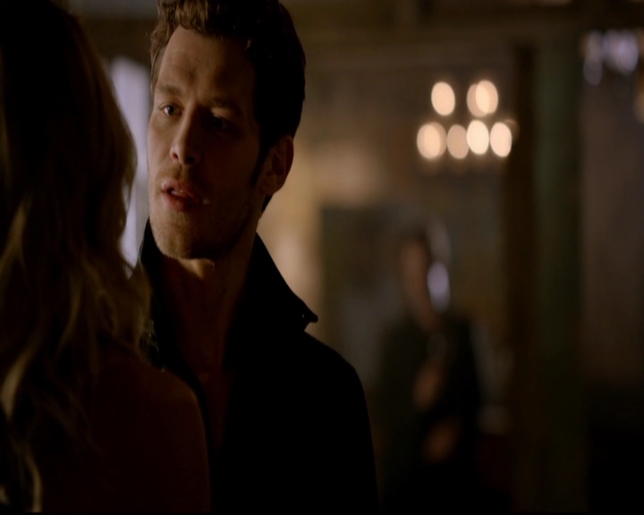 VampireDiariesWorld-dot-nl_TheOriginals_3x01ForTheMillemnium1246.jpg