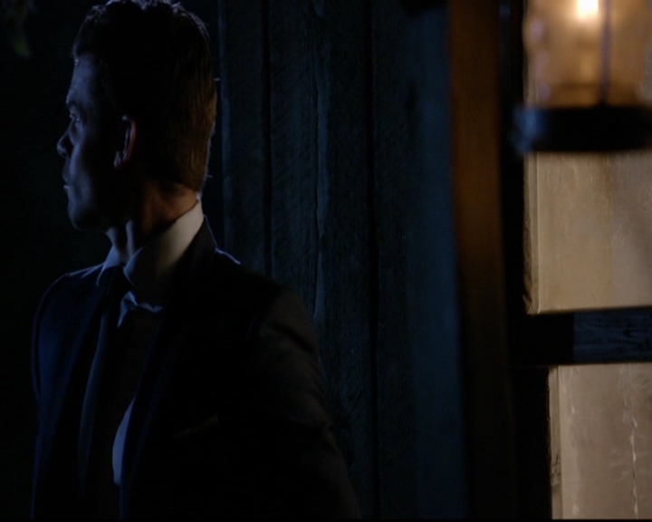 VampireDiariesWorld-dot-nl_TheOriginals_3x01ForTheMillemnium1325.jpg