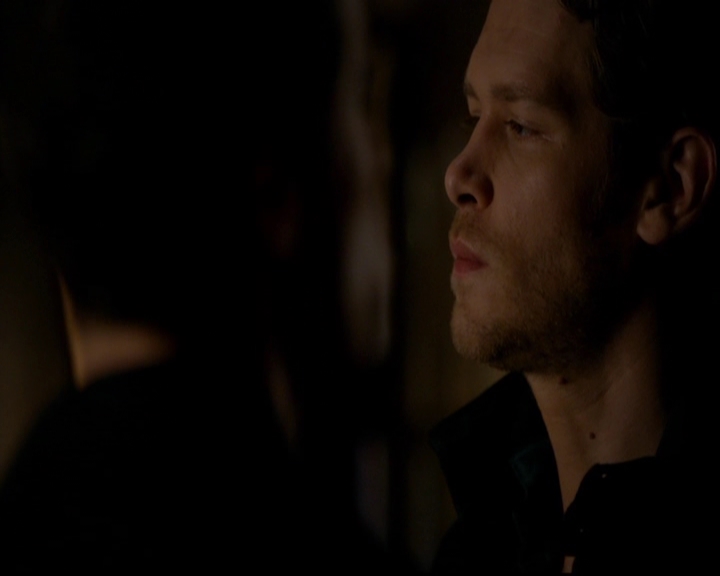 VampireDiariesWorld-dot-nl_TheOriginals_3x01ForTheMillemnium1333.jpg