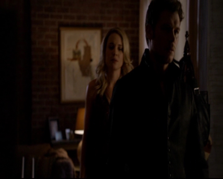 VampireDiariesWorld-dot-nl_TheOriginals_3x01ForTheMillemnium2199.jpg