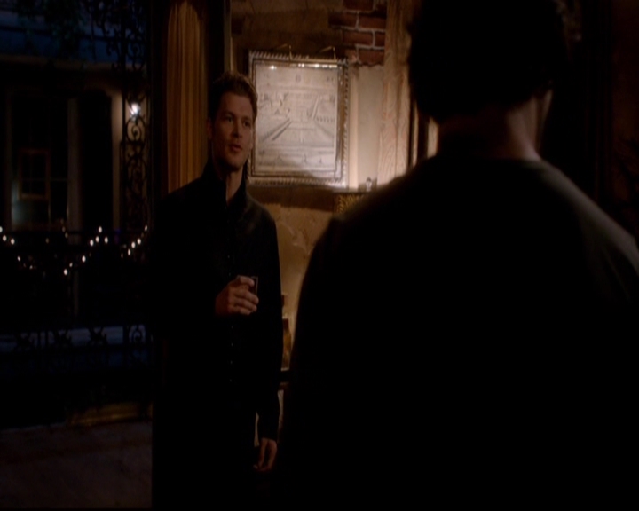 VampireDiariesWorld-dot-nl_TheOriginals_3x02YouHungTheMoon0356.jpg