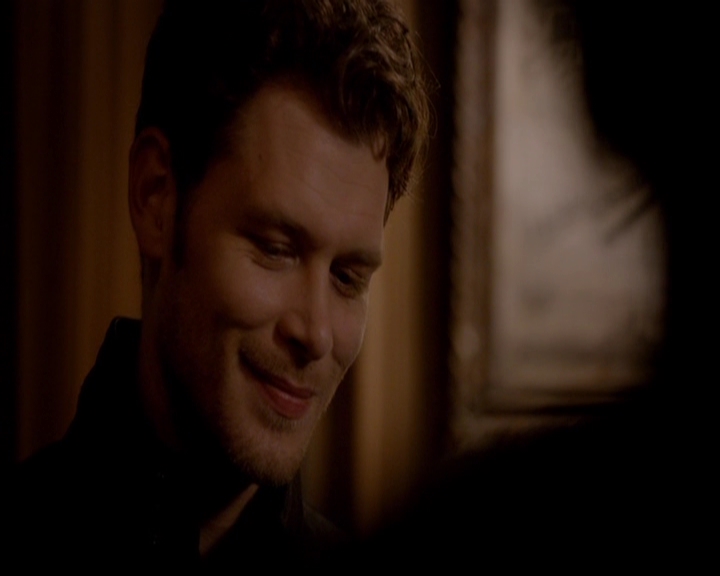 VampireDiariesWorld-dot-nl_TheOriginals_3x02YouHungTheMoon0366.jpg