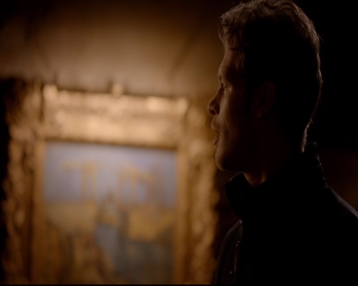 VampireDiariesWorld-dot-nl_TheOriginals_3x02YouHungTheMoon0383.jpg