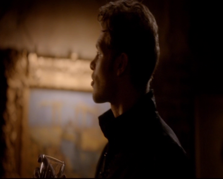 VampireDiariesWorld-dot-nl_TheOriginals_3x02YouHungTheMoon0384.jpg