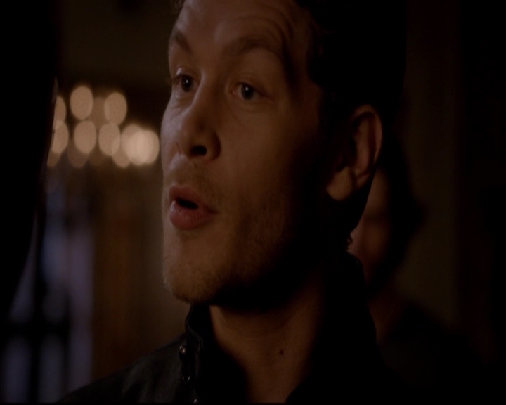 VampireDiariesWorld-dot-nl_TheOriginals_3x02YouHungTheMoon0386.jpg