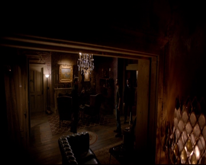 VampireDiariesWorld-dot-nl_TheOriginals_3x02YouHungTheMoon0401.jpg