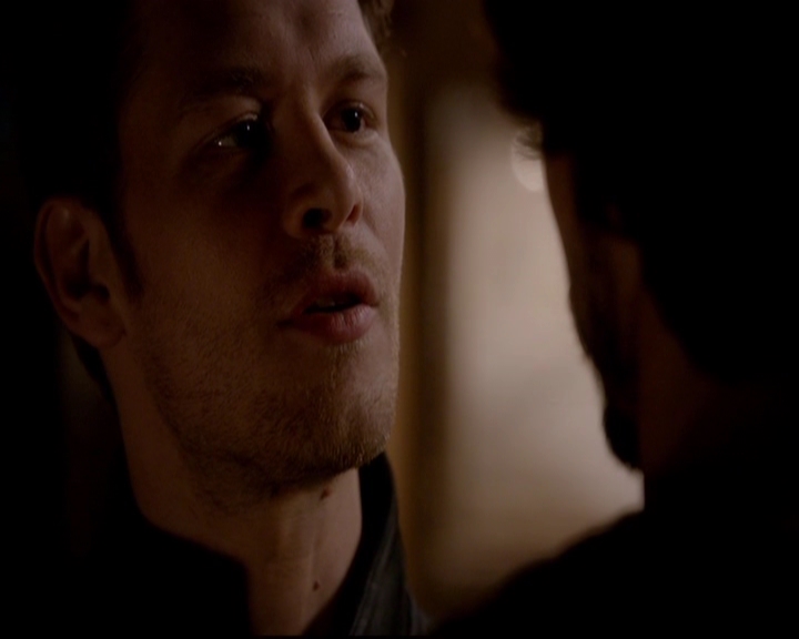 VampireDiariesWorld-dot-nl_TheOriginals_3x02YouHungTheMoon0410.jpg