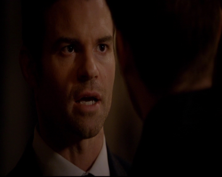 VampireDiariesWorld-dot-nl_TheOriginals_3x02YouHungTheMoon0427.jpg