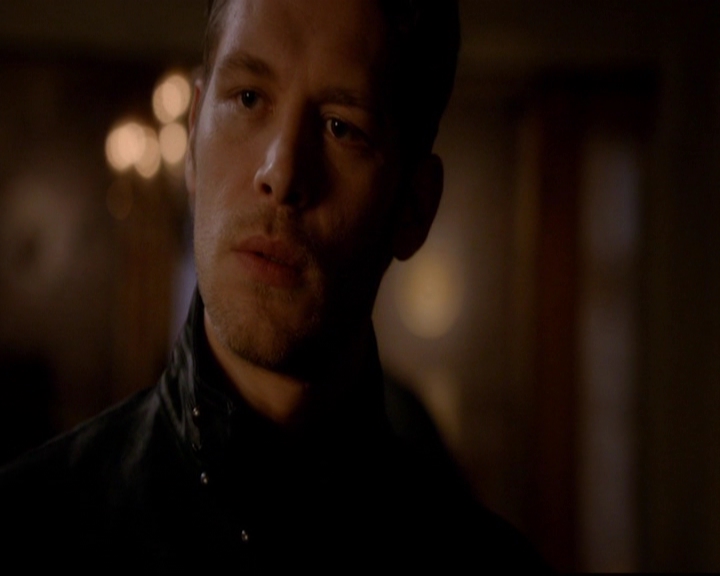 VampireDiariesWorld-dot-nl_TheOriginals_3x02YouHungTheMoon0436.jpg