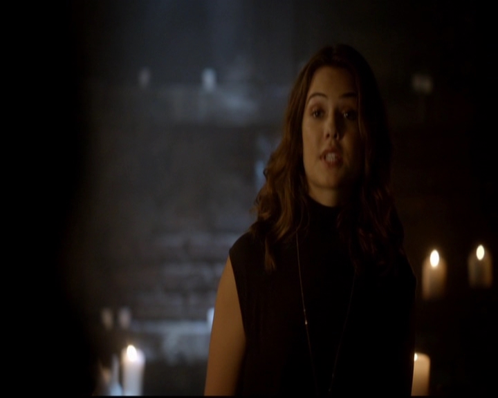 VampireDiariesWorld-dot-nl_TheOriginals_3x02YouHungTheMoon0466.jpg