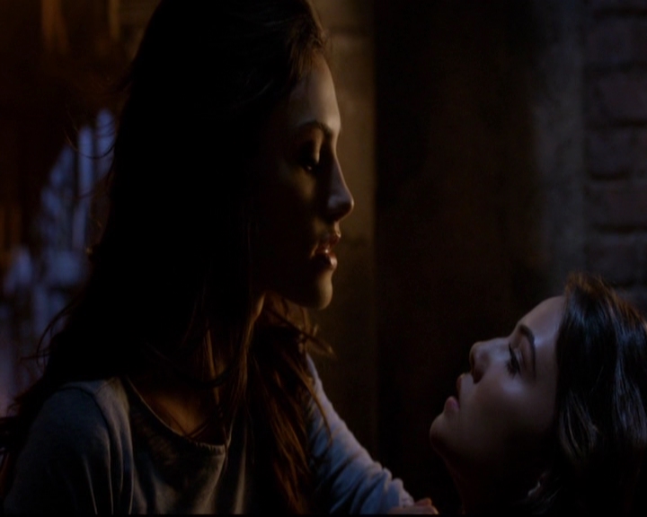 VampireDiariesWorld-dot-nl_TheOriginals_3x02YouHungTheMoon0475.jpg