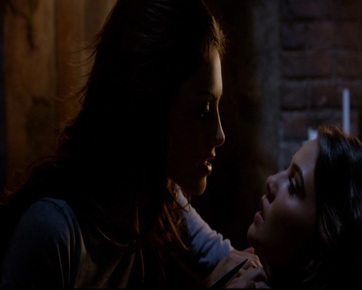 VampireDiariesWorld-dot-nl_TheOriginals_3x02YouHungTheMoon0484.jpg