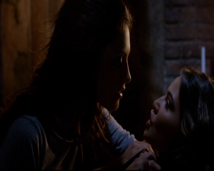 VampireDiariesWorld-dot-nl_TheOriginals_3x02YouHungTheMoon0486.jpg