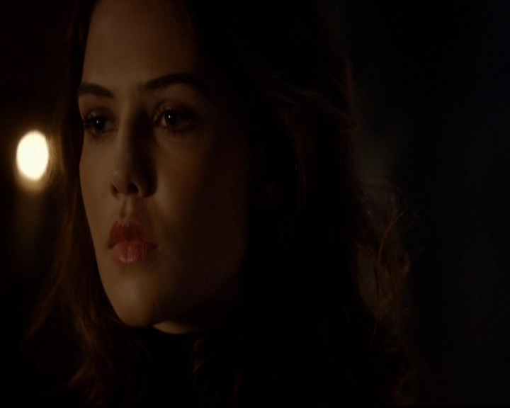 VampireDiariesWorld-dot-nl_TheOriginals_3x02YouHungTheMoon0499.jpg