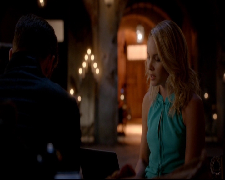 VampireDiariesWorld-dot-nl_TheOriginals_3x02YouHungTheMoon0531.jpg