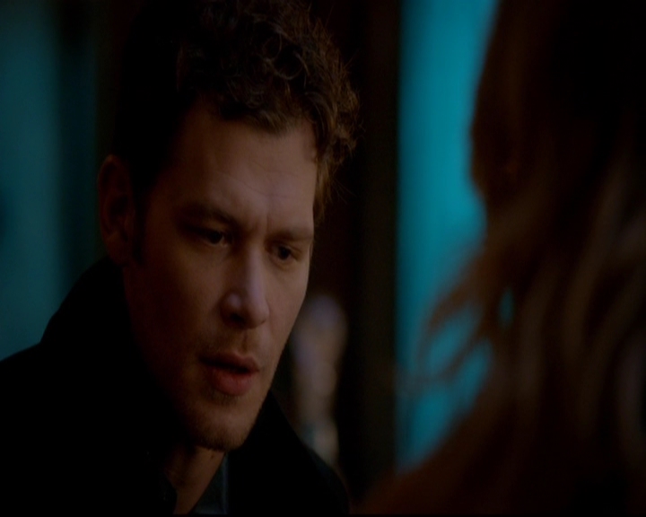 VampireDiariesWorld-dot-nl_TheOriginals_3x02YouHungTheMoon0540.jpg