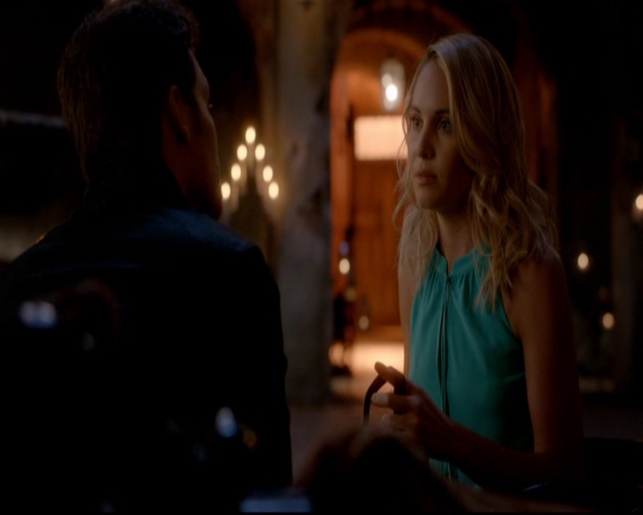 VampireDiariesWorld-dot-nl_TheOriginals_3x02YouHungTheMoon0549.jpg