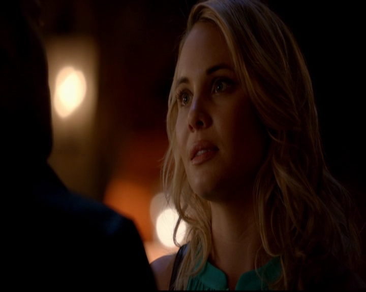 VampireDiariesWorld-dot-nl_TheOriginals_3x02YouHungTheMoon0562.jpg