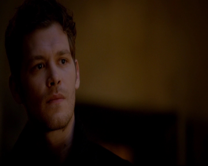 VampireDiariesWorld-dot-nl_TheOriginals_3x02YouHungTheMoon0569.jpg