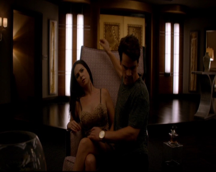 VampireDiariesWorld-dot-nl_TheOriginals_3x02YouHungTheMoon0582.jpg