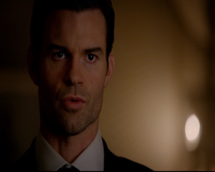 VampireDiariesWorld-dot-nl_TheOriginals_3x02YouHungTheMoon0667.jpg