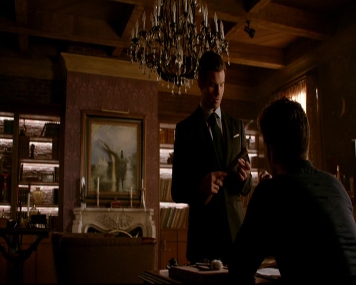 VampireDiariesWorld-dot-nl_TheOriginals_3x03IllSeeYouInHellOrNewOrleans0212.jpg