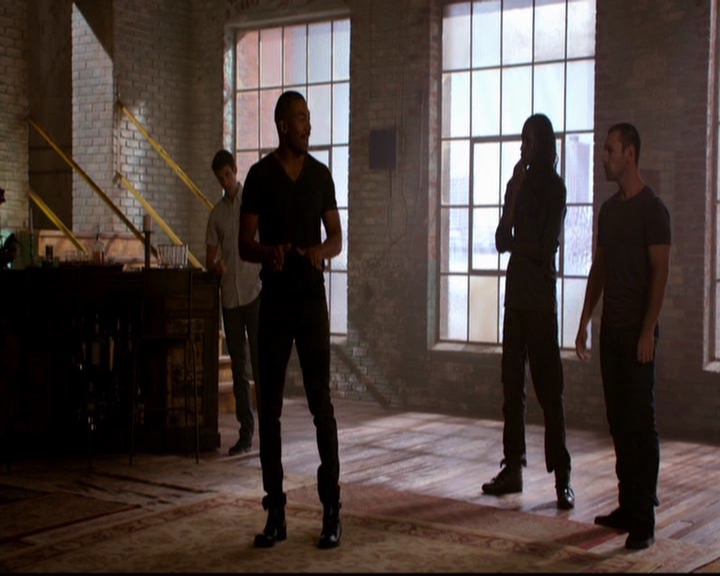 VampireDiariesWorld-dot-nl_TheOriginals_3x03IllSeeYouInHellOrNewOrleans0373.jpg