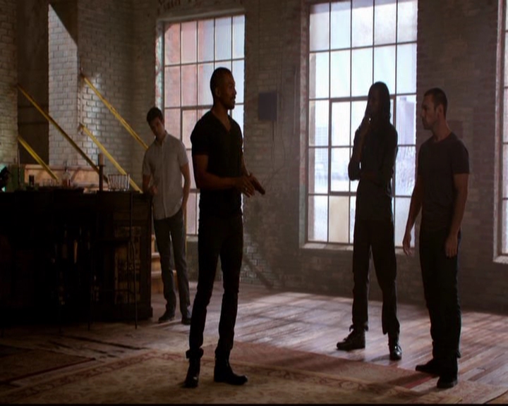 VampireDiariesWorld-dot-nl_TheOriginals_3x03IllSeeYouInHellOrNewOrleans0374.jpg