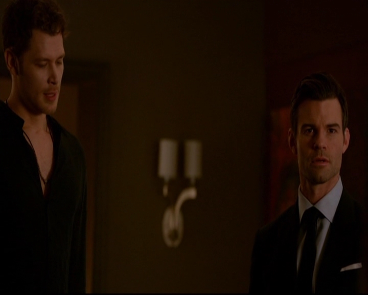 VampireDiariesWorld-dot-nl_TheOriginals_3x03IllSeeYouInHellOrNewOrleans0445.jpg