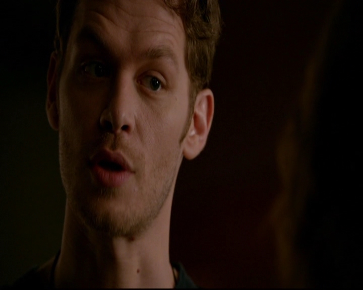 VampireDiariesWorld-dot-nl_TheOriginals_3x03IllSeeYouInHellOrNewOrleans0461.jpg