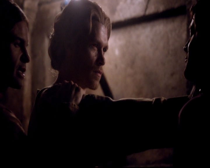 VampireDiariesWorld-dot-nl_TheOriginals_3x03IllSeeYouInHellOrNewOrleans0795.jpg