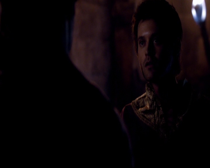 VampireDiariesWorld-dot-nl_TheOriginals_3x03IllSeeYouInHellOrNewOrleans0810.jpg