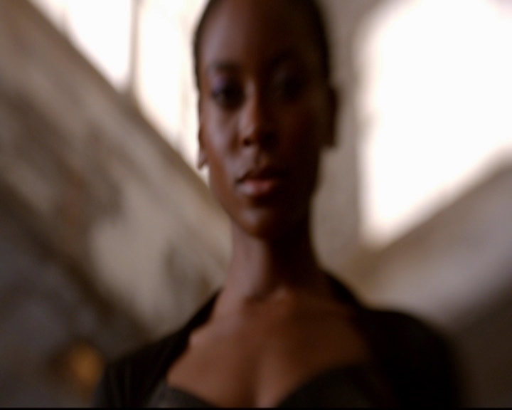 VampireDiariesWorld-dot-nl_TheOriginals_3x03IllSeeYouInHellOrNewOrleans0924.jpg