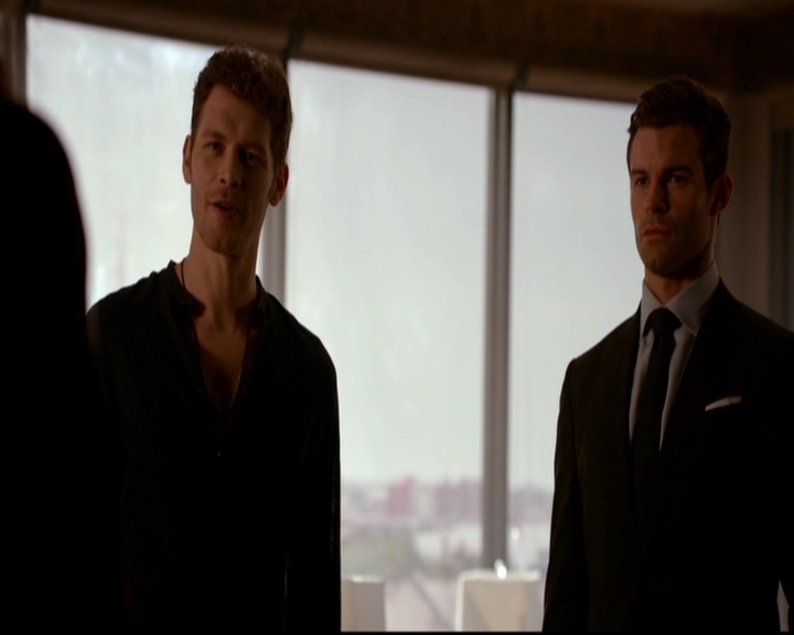 VampireDiariesWorld-dot-nl_TheOriginals_3x03IllSeeYouInHellOrNewOrleans0943.jpg