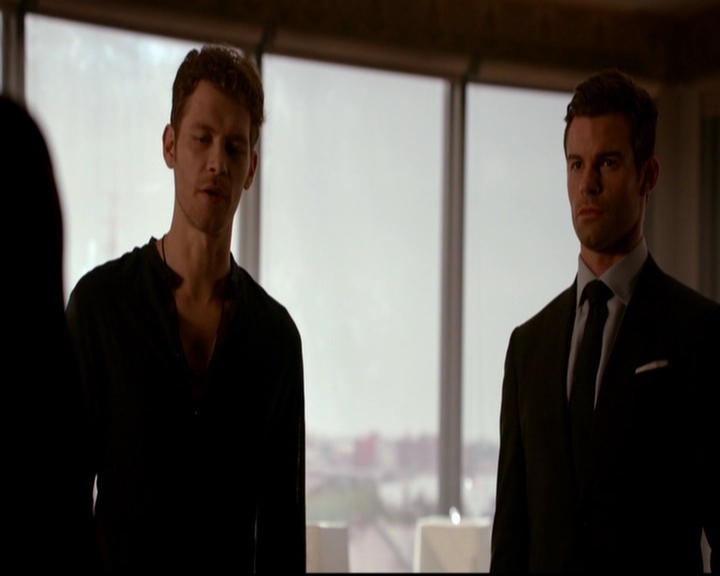 VampireDiariesWorld-dot-nl_TheOriginals_3x03IllSeeYouInHellOrNewOrleans0944.jpg